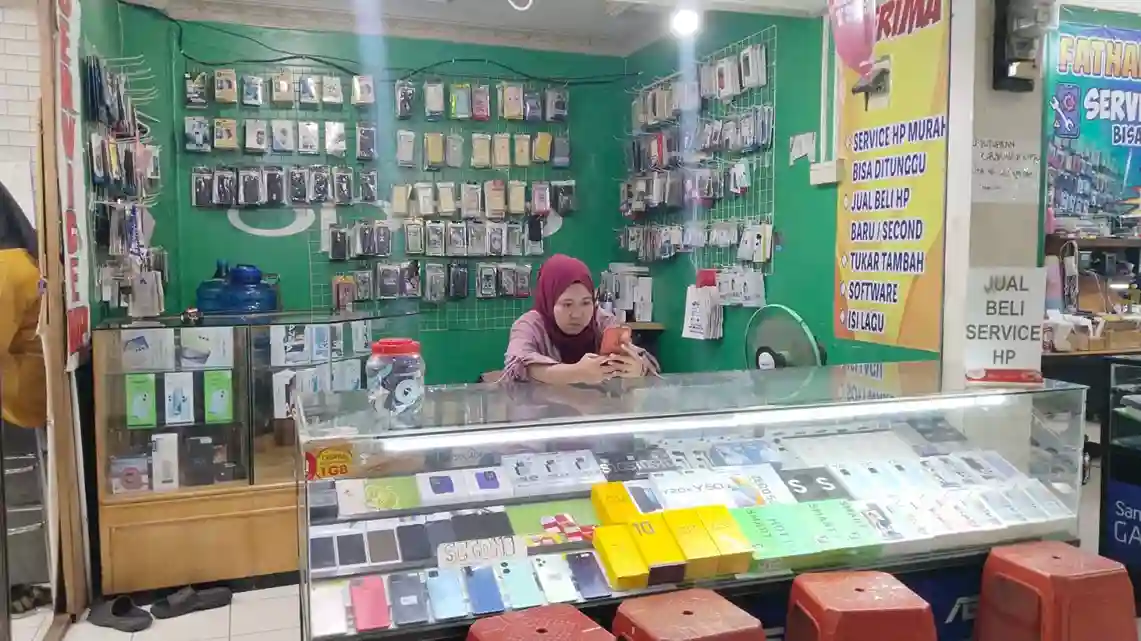 Bisnis Jual Beli Handphone